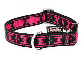 ManMat COLLAR dog collar in black leather with silver buckle.