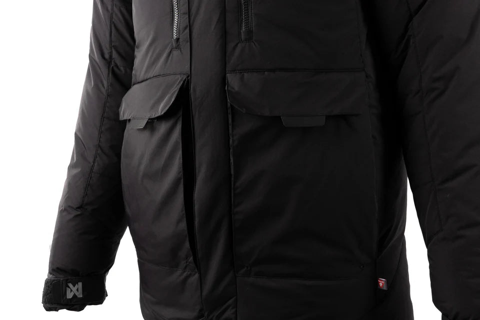 Arctic jakka 3.0 jacket in blue with hood and zipper.